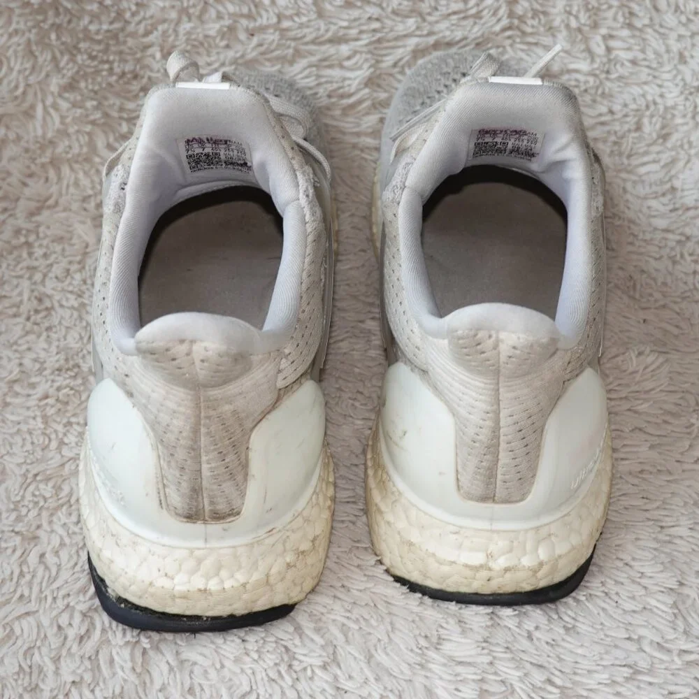 Men's Size 7.5 Adidas Ultraboost 1.0 Running Shoes, White